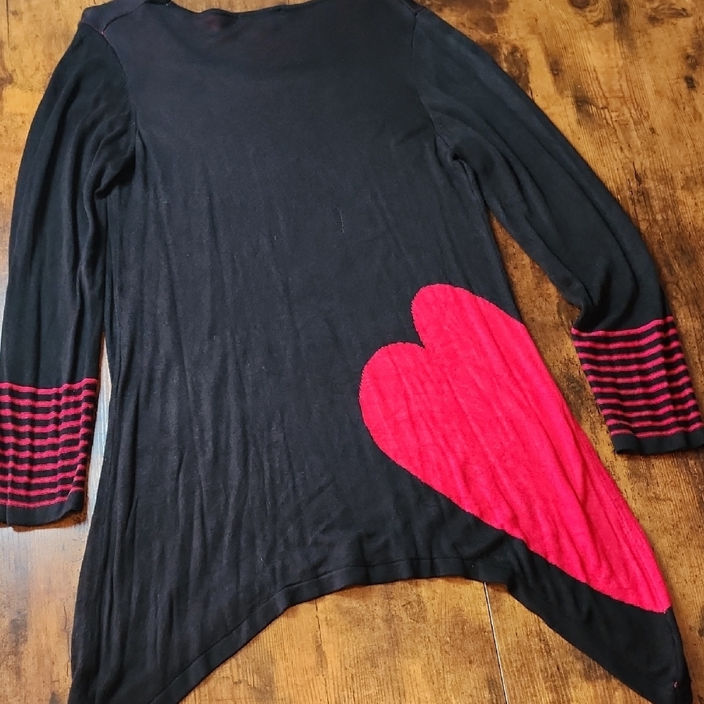 LIVE & LET LIVE | Stretchy Red Black Valentine's Sharkbite Tunic Sweater |‎ XL - Picture 9 of 10